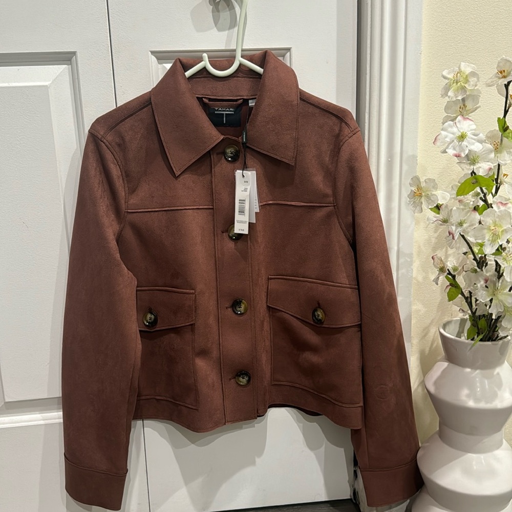 🤎Tahari Women's Short Collared Jacket